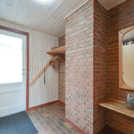 Dom wakacyjny Three-bedroom Holiday In *