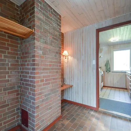 Dom wakacyjny Three-bedroom Holiday In *